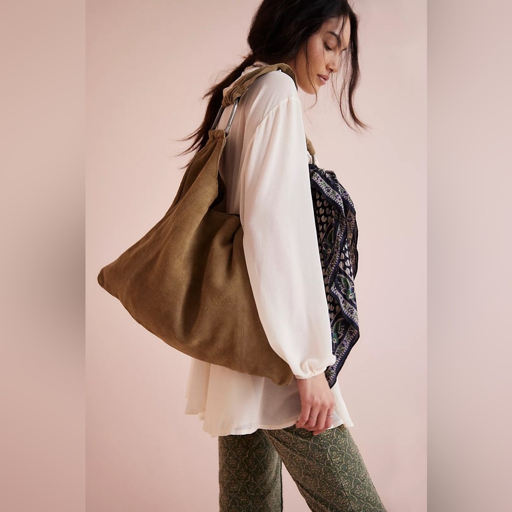 NWT FREE PEOPLE Bobbi Slouch Suede Tote | Sand MSRP $98 - Picture 2 of 11